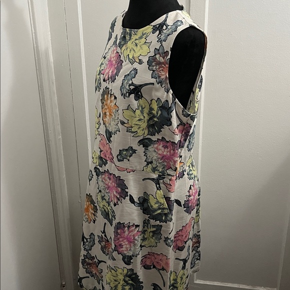 Warehouse Decoupage Floral Dress - Picture 3 of 13